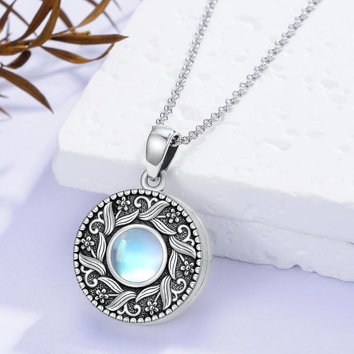 PELOVNY Locket Necklace That Holds Pictures 925 Sterling Silver Photo Locket Pendant Birthday Christmas Memorial Jewelry Gifts for Women Men