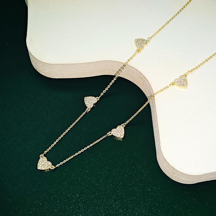 Zeffy Dainty Gold Heart Necklace for Women Trendy 14K Gold/Silver Plate Cute Heart Pendant Choker Necklaces Gold Love Heart Chain Necklace for Women Dainty Gold Jewelry Gifts for Women