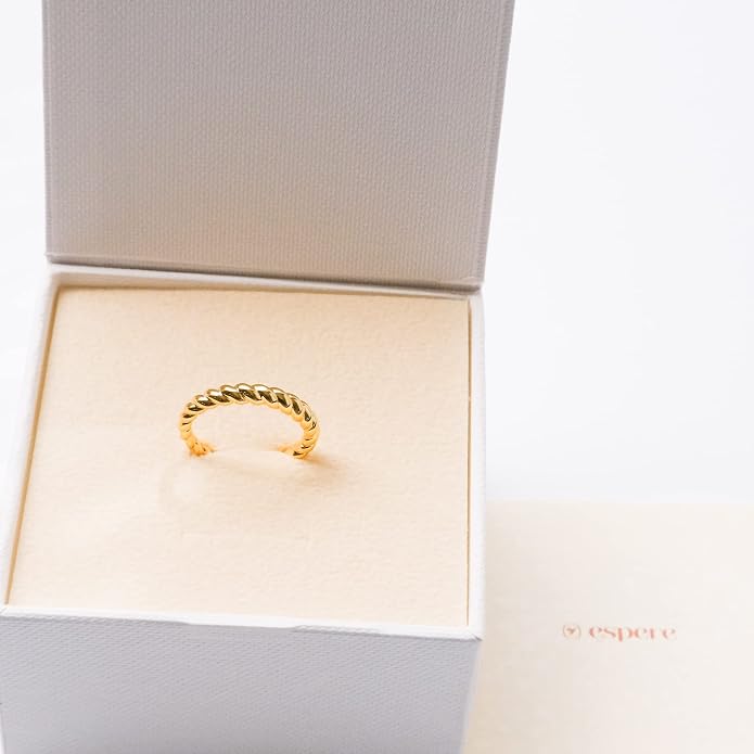 espere Thin Bubble Dome Ring | 18K Gold Plated Ribbed Dome Stackable Ring | Gold Thick Band Ring