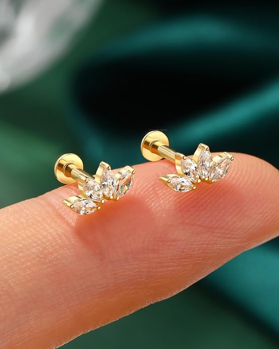 COCHARM 10K Gold Flower Helix/Cartilage Earring Stud 16g Flat Back Yellow Gold Cartilage Piercing Jewelry Real Gold Conch Stud Earring Hypoallergenic for Sensitive Ears