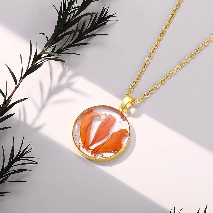 AUNTESIGN Forget-Me-Not and Queen Anne's Lace Pressed Wildflower Necklace | Birth Month Flowers Necklace | Gold/Silver Pressed Flower Jewelry | Mother's Day | Gift For Her