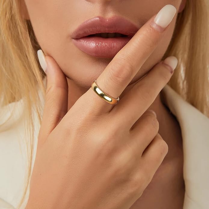 LOYALLOOK 8Pcs Gold Rings Stainless Steel Stacking Rings for Women Statement Bands Plain Finger Ring Thumb Pointer Ring Stackable Thin Gold Ring Set Comfort Fit Size 5 to 10