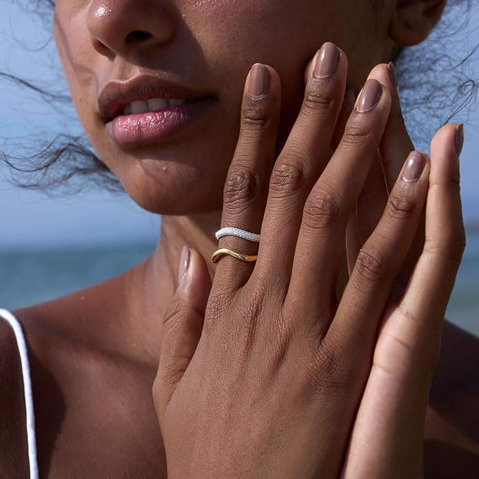 STORYJEWELLERY Gold Plated Wedding Bands for Women, Thumb Ring, Curved Wedding Bands for Women, Gold Plated Band Ring, Wavy Rings, Simple Thin Rings