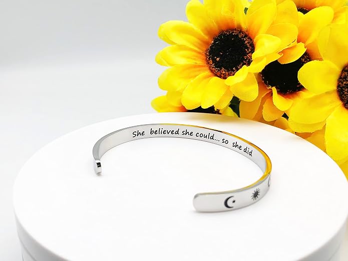 Dczosily Inspirational Bracelets for Women Stainless Steel Cuff Bracelet Engraved Jewelry Motivational Bangles Personalized Gifts for Best Friend/Mom