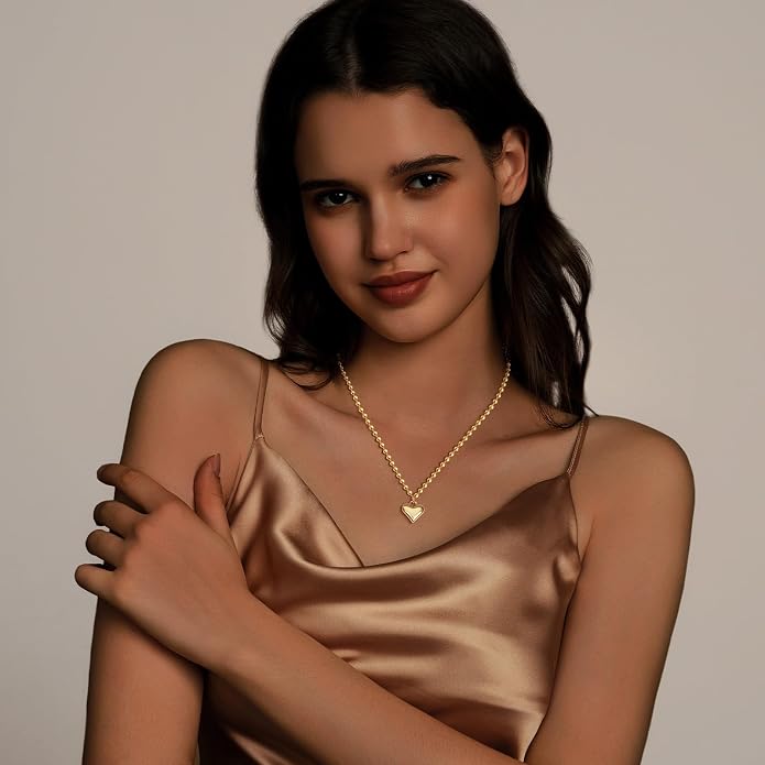 Airmb Heart Necklace for Women Gold/Silver Plated Trendy Heart Choker Lover Pendant Hypoallergenic Fashion Gold/Silver Necklace for Women Love Jewelry Gift for Women Girlfriend