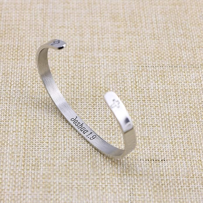 Memgift 𝐂𝐡𝐫𝐢𝐬𝐭𝐢𝐚𝐧 𝐁𝐫𝐚𝐜𝐞𝐥𝐞𝐭𝐬 for 𝐖𝐨𝐦𝐞𝐧 Inspirational Gifts Bible Verse Religious Faith Jewelry Cuff Bracelet Mothers Day Christmas Birthday Jewelry for Her Mother Daughter