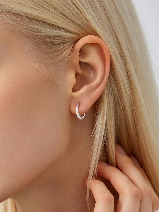 ChicSilver 925 Sterling Silver Huggie Hoop Earrings Small Hoop Earrings for Women Hypoallergenic Silver Huggie Earring Cartilage Earrings for Women (6/8/10/12/14/16/18/20MM)