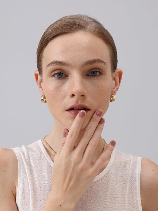 FRUMOS 18K Gold Plated Chunky Hoop Earrings for Women Fashion Thick Gold Hoops Set Jewelry for Birthday Christmas Gifts
