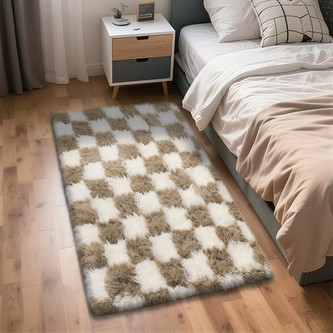 Checkered Rug for Bedroom, 3x5 Beige and White Area Rugs, Classic Checkered Carpets Shag Area Rug, Bedside Rugs for Living Room Bedroom Room Home Decor
