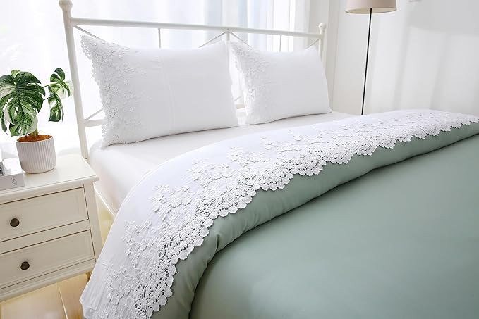 White Lace Pillow Shams with Embroidered 3D Flowers Retro Noble Luxury Elegant Look 100% Cotton Queen Size 2-Pack
