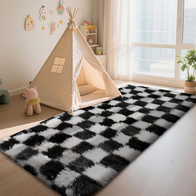 Checkered Rug for Bedroom, 2x4 Black and White Area Rugs, Classic Checkered Carpets Shag Area Rug, Bedside Rugs for Living Room Bedroom Room Home Decor