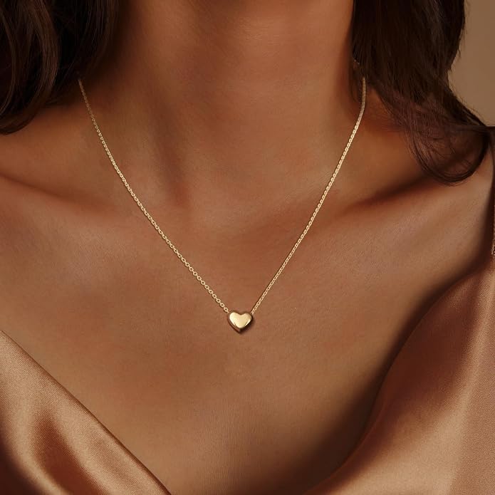 Airmb Cute Heart Necklace for Women Gold/Silver Plated Heart Pendant Choker Necklaces Tendy Love Heart Chain Necklace Dainty Gold/Silver Necklace Jewelry Gifts for Women