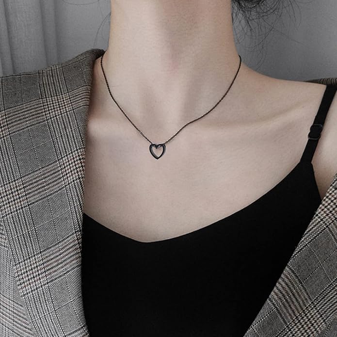 Tiny Gold Heart Choker Necklace Dainty Cute Initial Heart Pendant Layered Heart Necklaces for Women