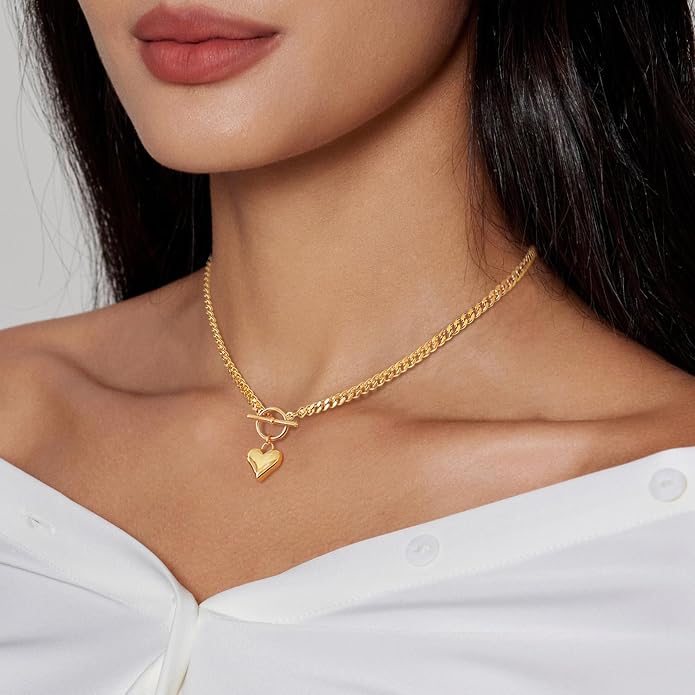 HERIER Cute Heart Necklace Dainty 18k Gold Plated Tiny Heart Pendant Choker Necklaces Small Gold Love Open Heart Chain Necklace for Women Simple Gold Necklace for Women Trendy Jewelry