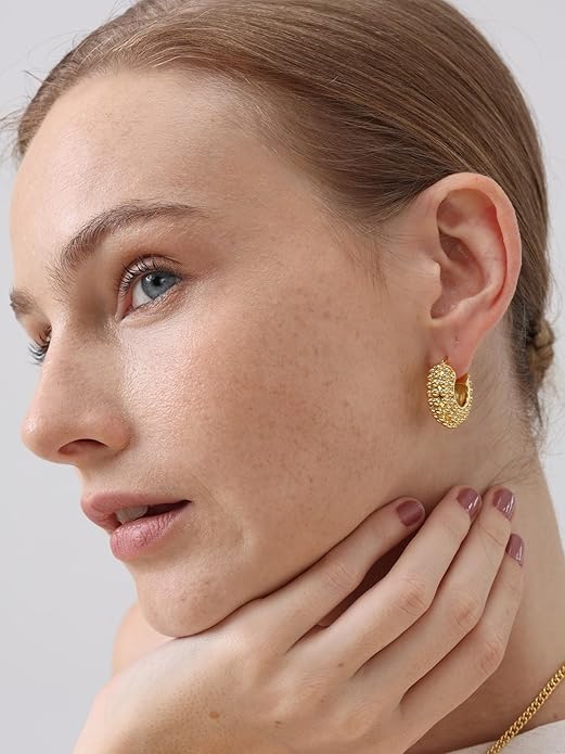 FRUMOS 18K Gold Plated Chunky Hoop Earrings for Women Fashion Thick Gold Hoops Set Jewelry for Birthday Christmas Gifts