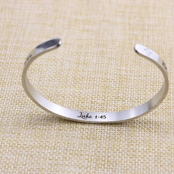 Memgift 𝐂𝐡𝐫𝐢𝐬𝐭𝐢𝐚𝐧 𝐁𝐫𝐚𝐜𝐞𝐥𝐞𝐭𝐬 for 𝐖𝐨𝐦𝐞𝐧 Inspirational Gifts Bible Verse Religious Faith Jewelry Cuff Bracelet Mothers Day Christmas Birthday Jewelry for Her Mother Daughter
