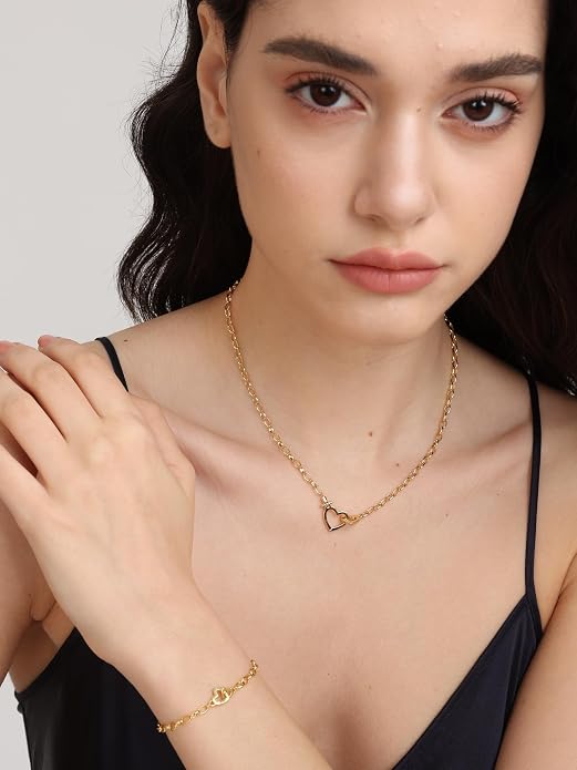 FRUMOS 18K Gold Plated Brass Bracelet for Women, Dainty Adjustable Chain Bracelet, Hypoallergenic Fashion Jewelry for Daily Wear