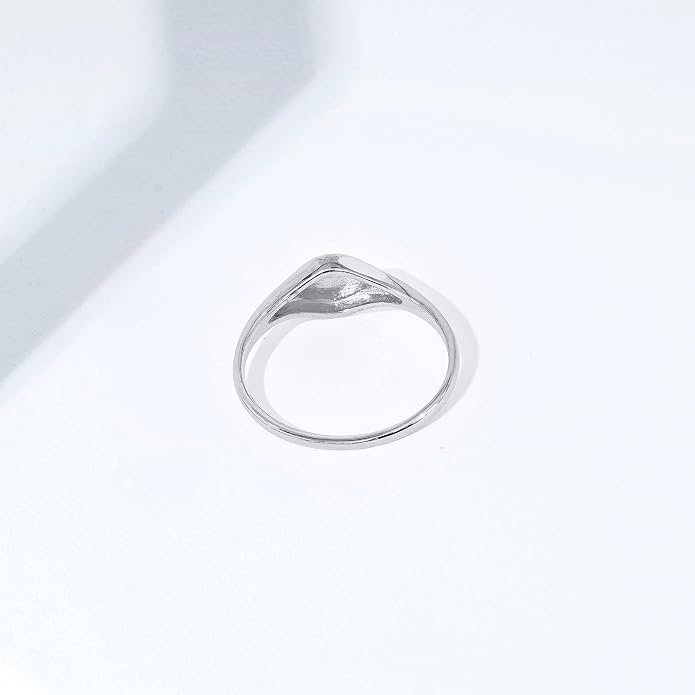 Amazon Essentials 14K Plated Sterling Silver Round Signet Ring
