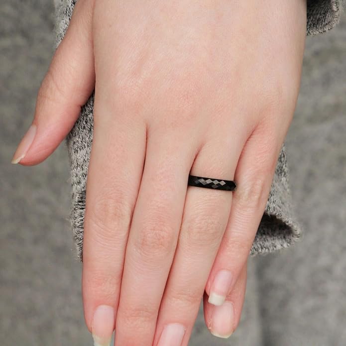 TRUMIUM Tungsten Wedding Rings for Men Women 4MM 6MM 8MM Mens Wedding Band Black/Rose Gold/Gold Plated Rings Hammered Matte Finish Jewelry Comfort Fit Size 5-13