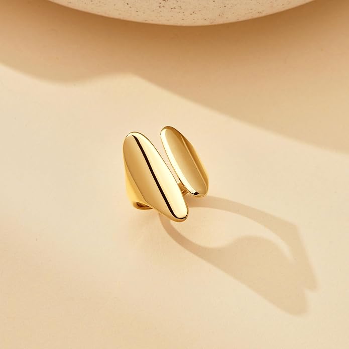 Gelbesty Waterproof Gold Statement Rings for Women, 14K Gold Plated Chunky Open Stackable Rings Non Tarnish Fashion Adjustable Stainless Steel Pinky Knuckle Signet Vintage Ring Jewelry Size 5-11
