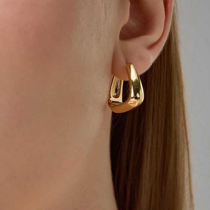FRUMOS 18K Gold Plated Chunky Hoop Earrings for Women Fashion Thick Gold Hoops Set Jewelry for Birthday Christmas Gifts