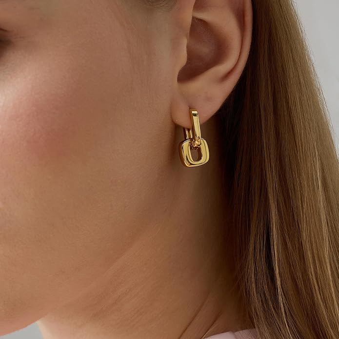 FRUMOS 18K Gold Plated Chunky Hoop Earrings for Women Fashion Thick Gold Hoops Set Jewelry for Birthday Christmas Gifts