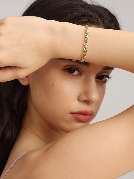 FRUMOS 18K Gold Plated Brass Bracelet for Women, Dainty Adjustable Chain Bracelet, Hypoallergenic Fashion Jewelry for Daily Wear