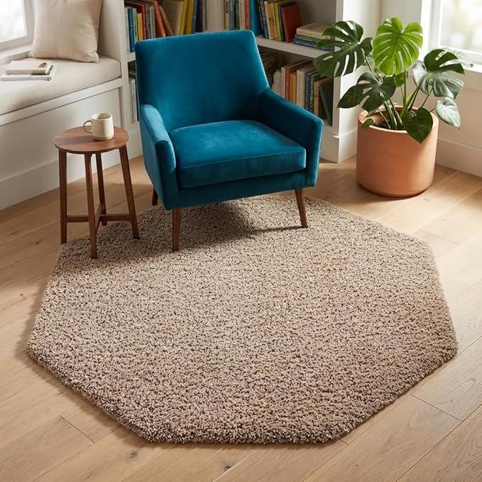 Unique Loom Solid Shag Collection Area Rug (4' Octagon, Taupe)