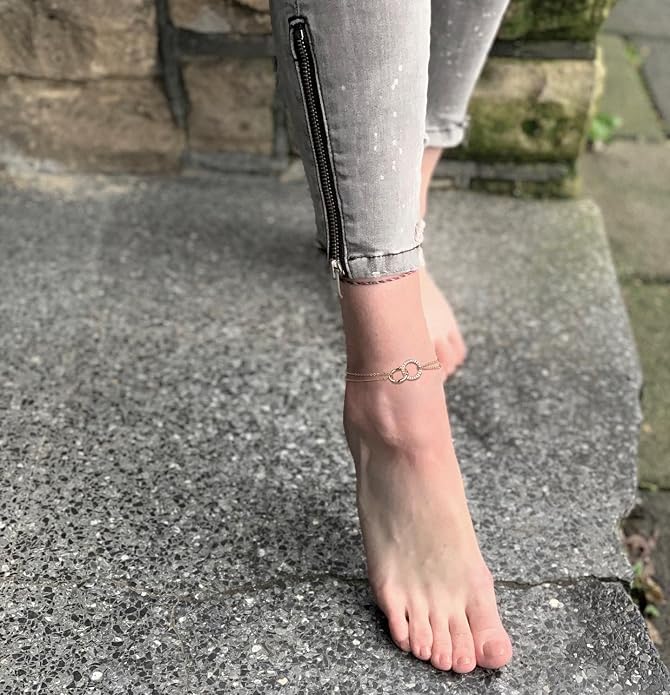 Gold Ankle Bracelets for Women, 14K Gold Plated Anklets Adjustable Cuban Link Anklets Set Tiny Cute Summer Barefoot Jewelry Gift.