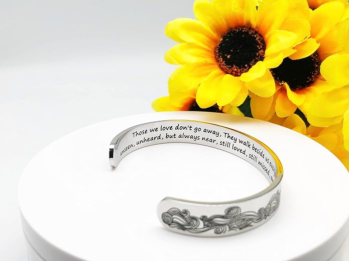 Dczosily Inspirational Bracelets for Women Stainless Steel Cuff Bracelet Engraved Jewelry Motivational Bangles Personalized Gifts for Best Friend/Mom