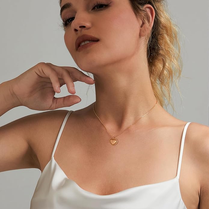 HERIER Cute Heart Necklace Dainty 18k Gold Plated Tiny Heart Pendant Choker Necklaces Small Gold Love Open Heart Chain Necklace for Women Simple Gold Necklace for Women Trendy Jewelry