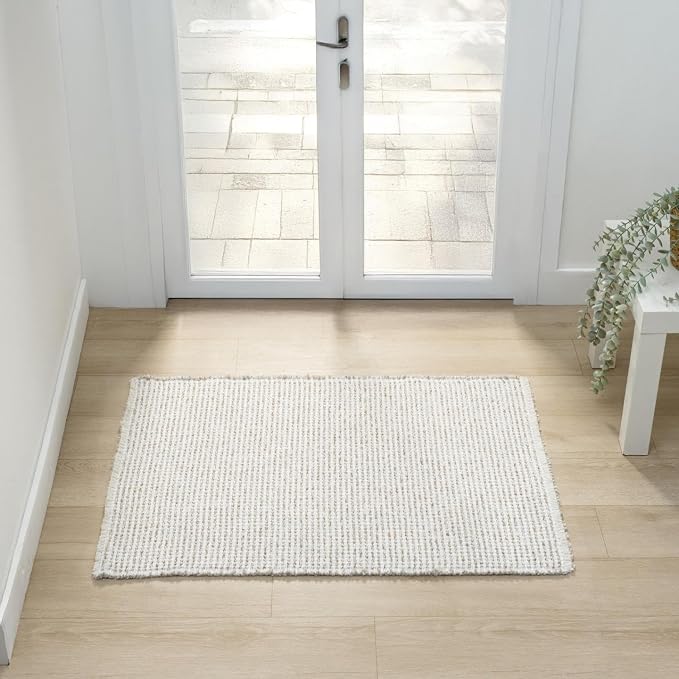 LUXE WEAVERS Two-Tone Fringed Area Rug Beige 2x3