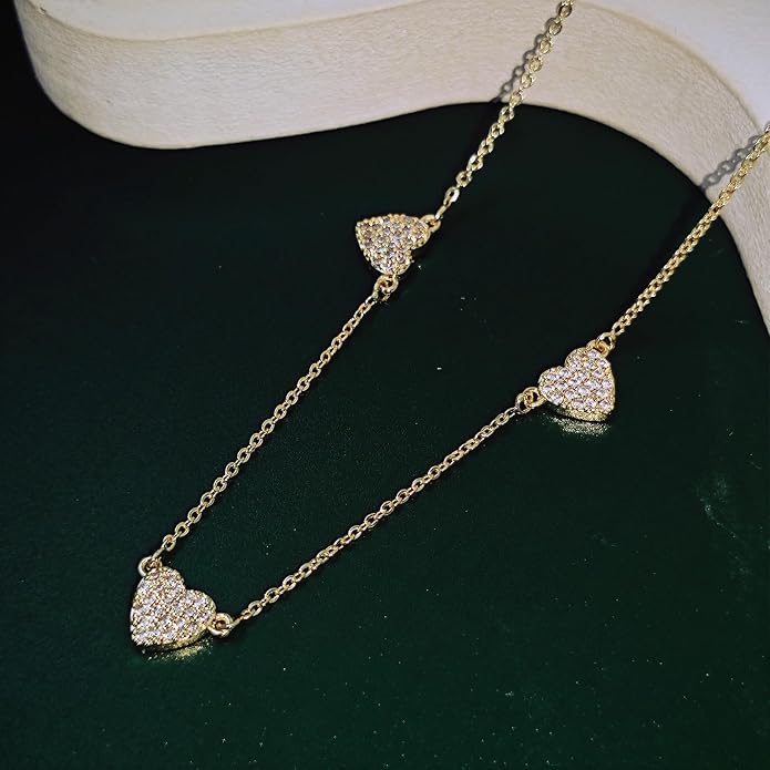 Airmb Cute Heart Necklace for Women Gold/Silver Plated Heart Pendant Choker Necklaces Tendy Love Heart Chain Necklace Dainty Gold/Silver Necklace Jewelry Gifts for Women