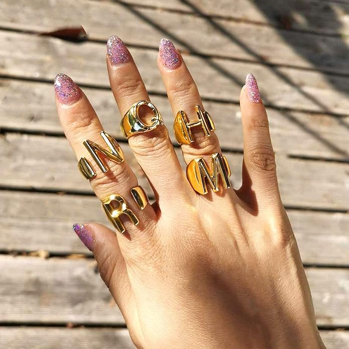 FindChic Customizable Initial Ring Statement 18K Gold Plated Fashion Cuff Rings for Women Alphabet Letter A to Z Resizable Knuckle Ring (with Gift Box)