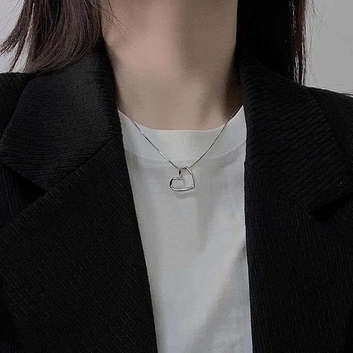 Dainty Love Heart Pendant Necklace Crystal Love Heart Charm Choker Silver Gold Plated Necklace Birthstone Jewelry for Women Trendy Daily Jewelry Accessories Stuff Birthday Gifts