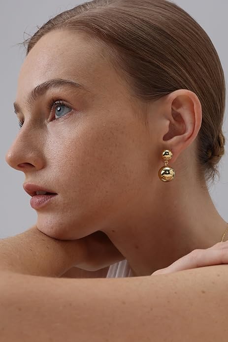 FRUMOS 18K Gold Plated Chunky Hoop Earrings for Women Fashion Thick Gold Hoops Set Jewelry for Birthday Christmas Gifts