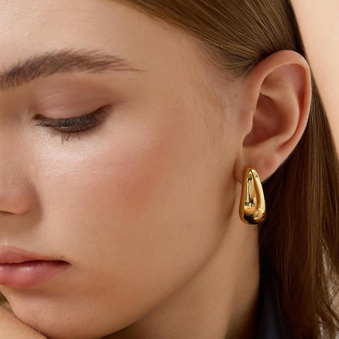 FRUMOS 18K Gold Plated Chunky Hoop Earrings for Women Fashion Thick Gold Hoops Set Jewelry for Birthday Christmas Gifts