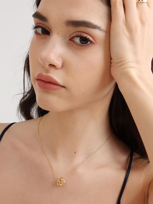 FRUMOS Gold Plated Necklace for Women, Dainty Layered Chain Necklace, Fashion Jewelry for Daily Wear