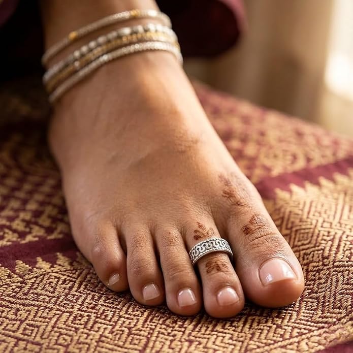 925 Sterling Silver Pattern Toe Ring for Women | Adjustable Open Band Bichhiya | White Toe Ring Mid Finger | Handmade Toe Cuff Foot Jewelry | Minimal Daily Wear Foot Ring | 2 CM Size