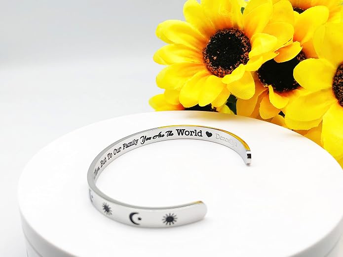 Dczosily Inspirational Bracelets for Women Stainless Steel Cuff Bracelet Engraved Jewelry Motivational Bangles Personalized Gifts for Best Friend/Mom
