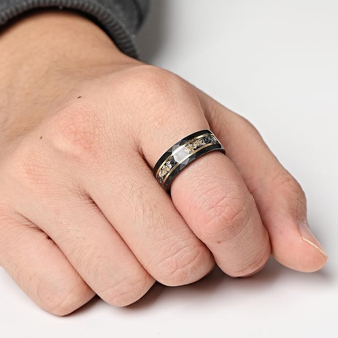 Mens Tungsten Carbide Wedding Bands 8mm Black Hammered Edge Gold Foil Inly Durable Scratch Proof Stainless Steel Cool Promise Ring for Him Comfort Fit