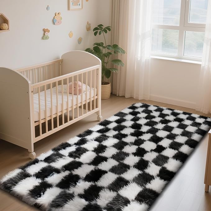 Checkered Rug for Bedroom, 2x4 Black and White Area Rugs, Classic Checkered Carpets Shag Area Rug, Bedside Rugs for Living Room Bedroom Room Home Decor