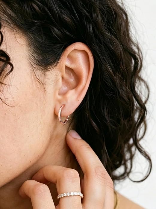 ChicSilver 925 Sterling Silver Huggie Hoop Earrings Small Hoop Earrings for Women Hypoallergenic Silver Huggie Earring Cartilage Earrings for Women (6/8/10/12/14/16/18/20MM)