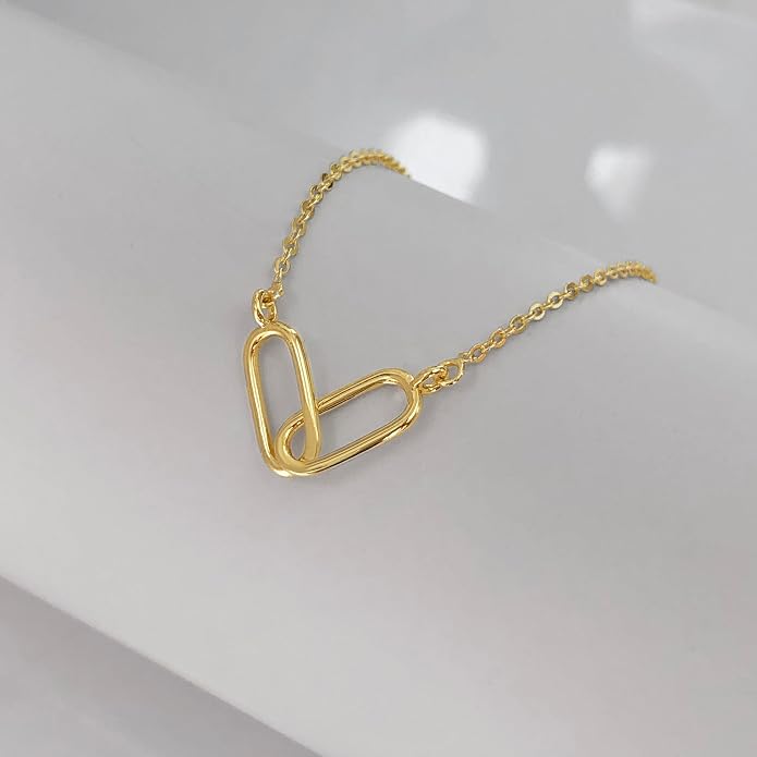 HERIER Cute Heart Necklace Dainty 18k Gold Plated Tiny Heart Pendant Choker Necklaces Small Gold Love Open Heart Chain Necklace for Women Simple Gold Necklace for Women Trendy Jewelry