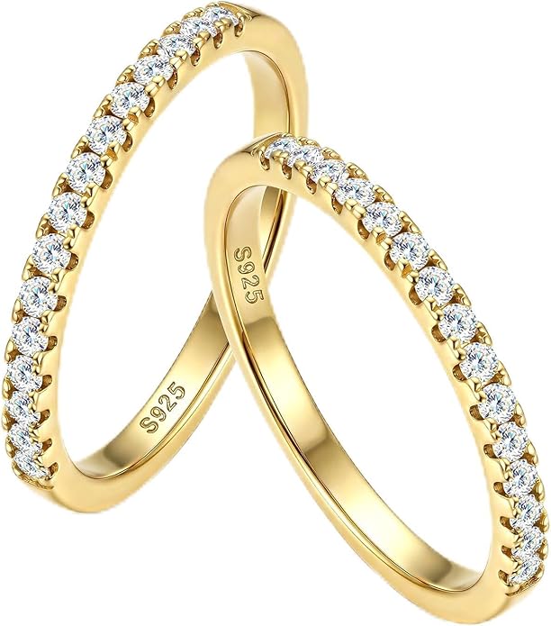 GEMQUEEN 2Pcs Moissanite Rings for Women : 18K White Gold Plated 925 Sterling Silver Engagement Ring Eternity Wedding Band Dainty Moissanite Stackable Jewelry Set D Color VVS1 Clarity Size 4-10