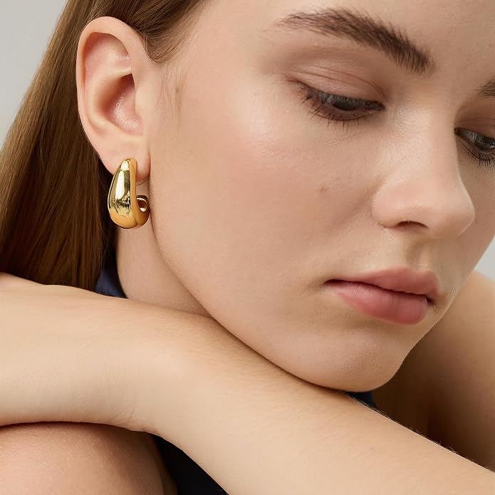 FRUMOS 18K Gold Plated Chunky Hoop Earrings for Women Fashion Thick Gold Hoops Set Jewelry for Birthday Christmas Gifts