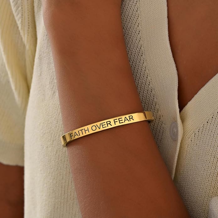 Inspirational Christian Bracelet for Women, Oval Engraved Bible Verse Love Bangle Cuff, Faith Scripture Jewelry, Religious Encouragement Gift for Mom Daughter Sister Friend