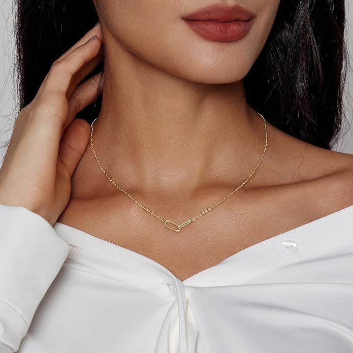 HERIER Cute Heart Necklace Dainty 18k Gold Plated Tiny Heart Pendant Choker Necklaces Small Gold Love Open Heart Chain Necklace for Women Simple Gold Necklace for Women Trendy Jewelry