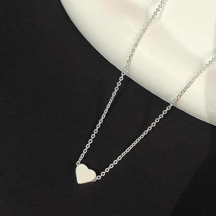 Zeffy Dainty Gold Heart Necklace for Women Trendy 14K Gold/Silver Plate Cute Heart Pendant Choker Necklaces Gold Love Heart Chain Necklace for Women Dainty Gold Jewelry Gifts for Women
