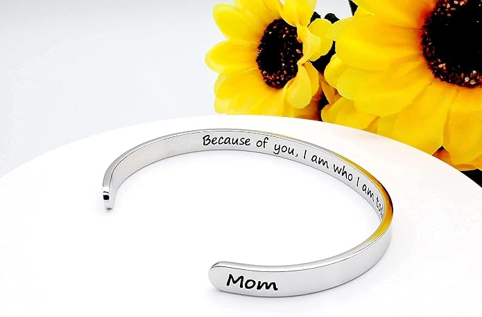 Dczosily Inspirational Bracelets for Women Stainless Steel Cuff Bracelet Engraved Jewelry Motivational Bangles Personalized Gifts for Best Friend/Mom